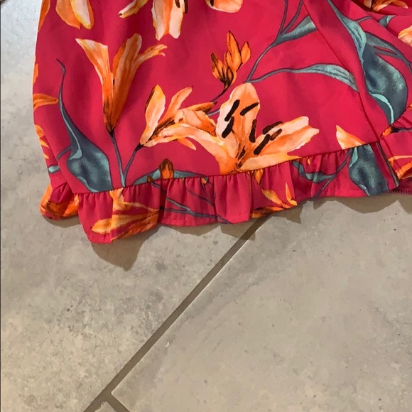 Floral Pink Romper NWT one shoulder - Picture 4 of 5